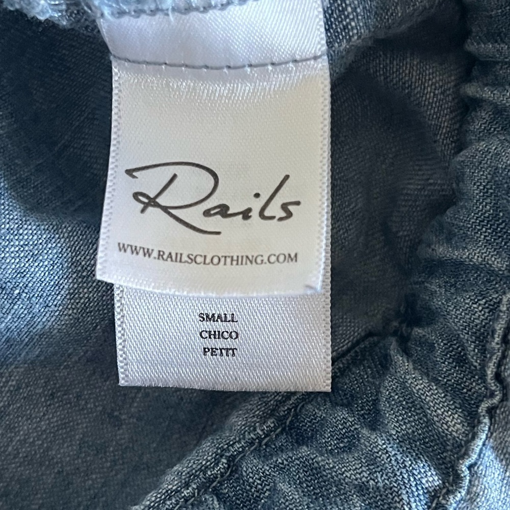 Rails Parker Denim Romper Blue Shorts Small Chambray Vacay Cruise festival - Picture 5 of 6